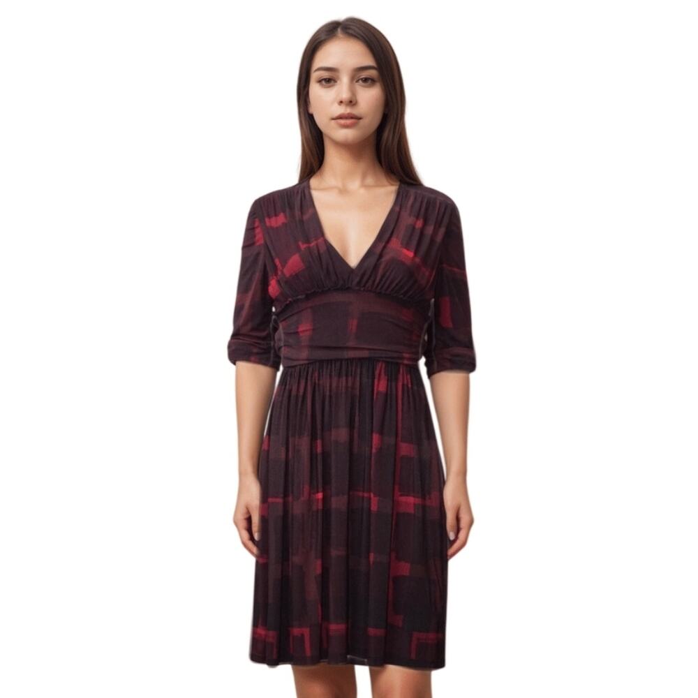 Burberry Black and Red Patterned V-neck Mini Dress